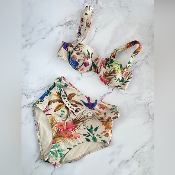 Zimmermann Other - Zimmermann Multicolor Floral set of Bikini and bottom TROPICANA Cream Floral sz1
